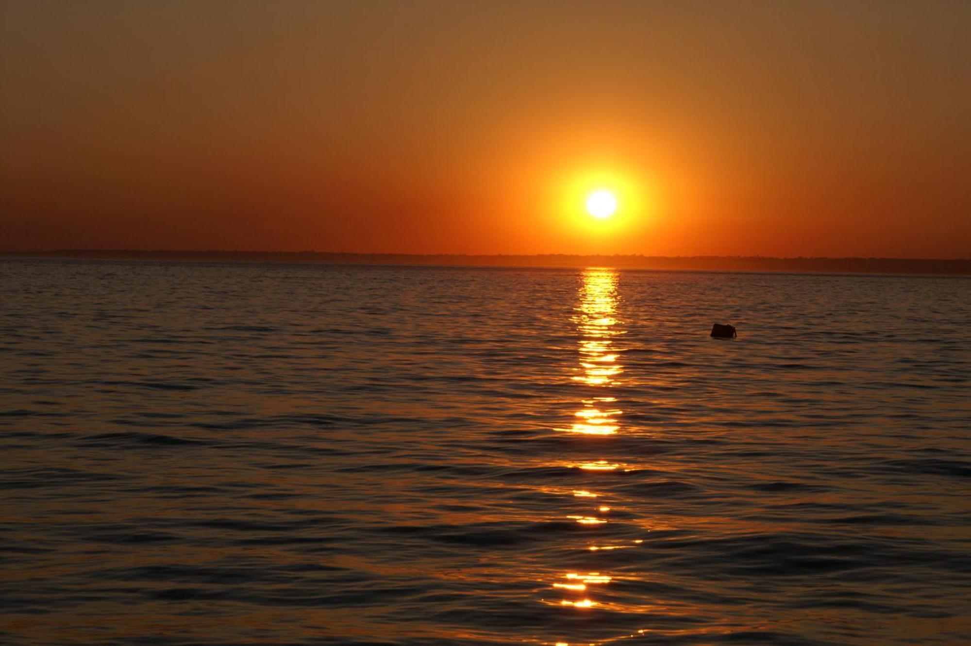 Pier View Apartment Totland Екстериор снимка